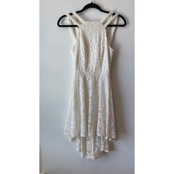 B. Darlin White Lace High-Low Lace Party Dress Size 1/2 - Picture 2 of 6